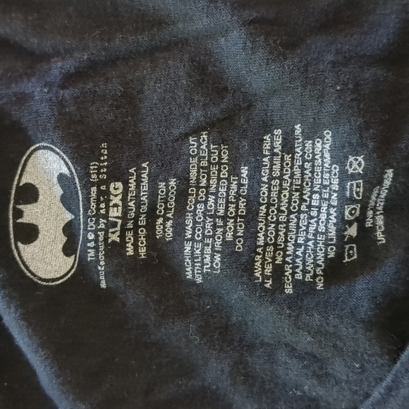 Batman T-Shirt with Blue Glitter Logo Jr XL - Picture 3 of 3